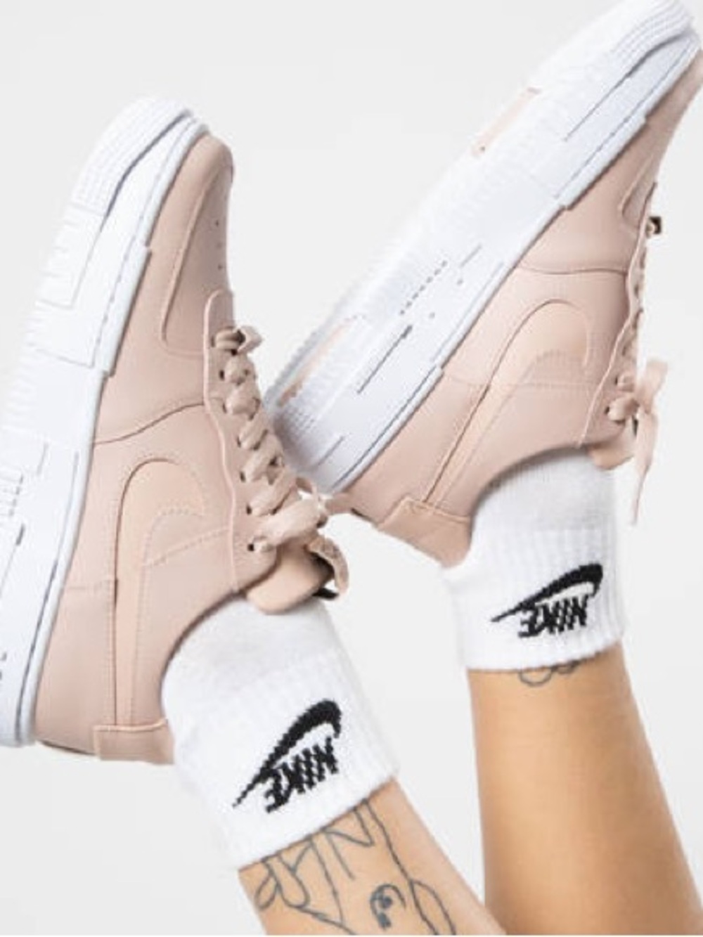 Nike Air Force 1 Pixel blush pink